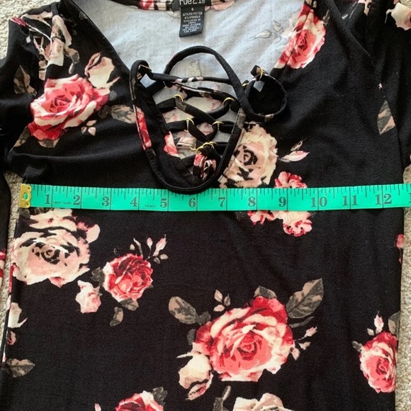 Floral Bodycon Dress - Picture 4 of 8